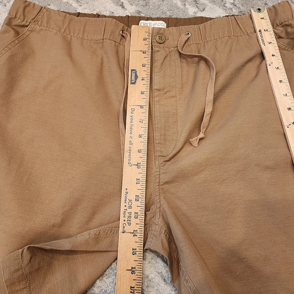 NWT Fyre and Co Tan Khaki Shorts Stretch Waist men's size 40 - Picture 9 of 15